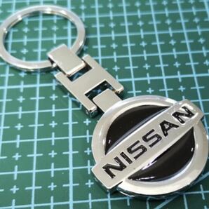 日産　ニッサン　キーホルダー　両面ロゴ