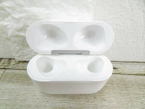 4J436MZ◎充電ケースのみ　Ａpple AirPods 第3世代 ケース A2566 イヤホン無し◎中古品【送料無料】