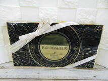 4J450MZ◎Elegance　エレガンス　 PARIS COFFRET PAR BONHEUR コフレパルボヌール　フェイスカラー　マスカラ　等◎未開封品_画像1