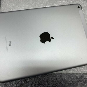 JM083 SIMフリー iPad 第6世代 Wi-Fi+Cellular A1954 シルバー 32GBの画像2