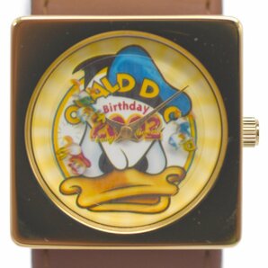 [中古品] 稼働品【DONALD DUCK Birthday】ドナルドダック バースデー 2002年 腕時計 クォーツ 中古品の画像3