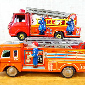 ◎ジャンク 当時もの レトロ玩具 ヨネザワ/米澤玩具 ブリキ玩具 消防車両/ハシゴ車 ２台セット まとめて 全長約30cm 昭和レトロ ＠80(3)の画像4