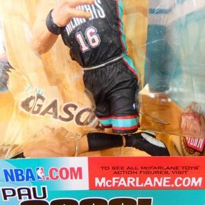 S) 新品未開封！ McFARLANE マクファーレン NBA フィギュア「 PAU GASOL パウ・ガソル / GRIZZLIES 」 @80 (F4-16)の画像2