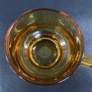 【O-6438】アンバーカラー 琥珀色 洋食器 ガラス製 蓋付きボウル カップ＆ソーサー 小皿 豆皿 5客 昭和 レトロ【千円市場】の画像3