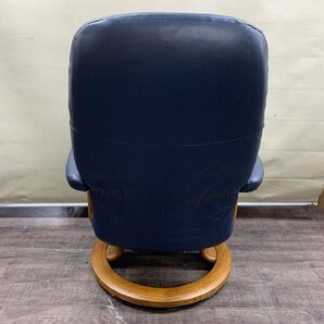 【O-6461】EKORNES ストレスレスチェア オットマン付 椅子 エコーネス チェア 木製脚 リクライニング ネイビー系 直接受取可【千円市場】の画像5