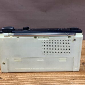 【OY-3262】レトロ SONY FM/AM コンパクトラジオ SRF-45 白 ホワイト系 通電確認済 外箱付 現状品【千円市場】の画像3