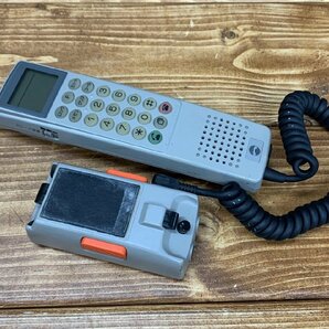 【OY-3131】レトロ 自動車電話 日本移動通信株式会社 MT10-CD 受話器 現状品【千円市場】の画像1