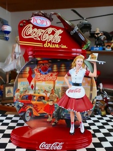  super-rare * limitated production * Coca Cola american Dyna - weight less 50s figure & plate american graph .tiDINER