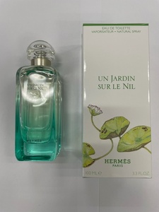 Неиспользованные и использовали 2 комплекта Hermes Nile Garden Eau Dewalen Tural Spray 100 мл и около 90 мл