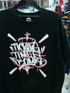 新日本プロレス 高橋ヒロム TICKING TIME BOMB Tシャツ 黒 (XL)　　