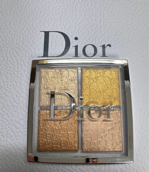 ★DIOR ディオールバックステージ　フェイスグロウパレット003ピュアゴールド