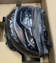 美品タントカスタム LA650S 純正左ヘッドランプ KOITO 100-69075 部品番号81170-B2770_画像2