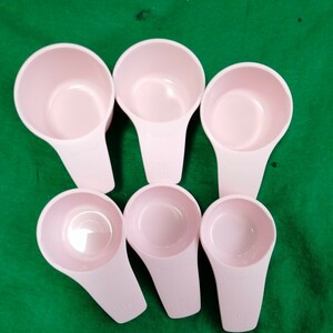 tupperware(タッパーウェアー）計量計量カップ1セット6個（60ｍｌ～240ｍｌ）未使用品