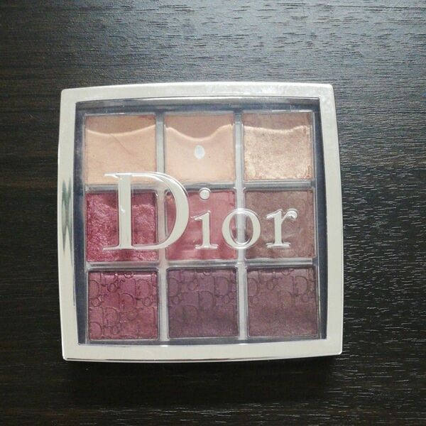 Dior バックステージアイパレット 004