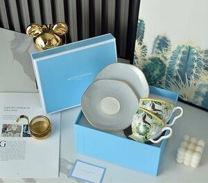 ウェッジウッド wedgwood　洋食器 花柄　インテリア　ティーカップ　ソーサー　2客セット　コーヒー プレゼント　グレー