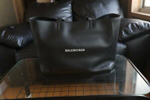 BALENCIAGA Balenciaga EVERYDAY EAST-WEST большая сумка Every ti сумка 