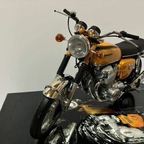 MINICHAMPS ミニチャンプス 1/6スケール Honda CB 750 Gold Metallic 1968の画像5