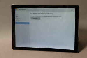 M596. Microsoft / Surface Pro / Core i5-7300U / 8GBメモリ / 256GB SSD / 通電確認・ジャンク