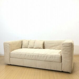 □HUKLA フクラ 2人掛け 2シーター ソファ シンプル 高級 エレガント sofa 幅160cm クッション3個付き ローソファ 名古屋