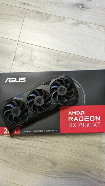 ASUS AMD RX7900XT リファレンスモデル