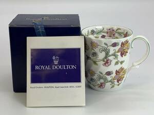 ★Royal Doulton　ロイヤルドルトン　ミントン　ハドンホール　マグカップ　②