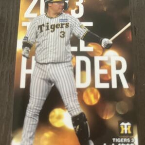 同梱可能☆カルビー プロ野球チップス☆2023年TITLE HOLDER 最高出塁率 阪神タイガース 大山 悠輔内野手ノーマルカードの画像1