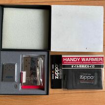 珍品 ZIPPO&ハンディウォーマー(オイル充填式カイロ)未使用_画像1