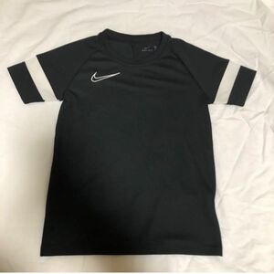 NIKE スポーツウェア　Tシャツ　トレーニングウェア　キッズ　サッカー　110