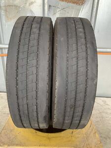 送料込み！205/70R16 BRIDGESTONE DURAVIS R207 22年製 5mm 中古トラックタイヤ２本