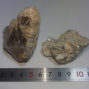 ＊雲母付き水晶 石川町産 国産鉱物標本の画像3