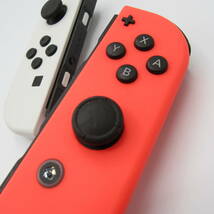 T9599☆Nintendo Switch 純正 ジョイコン Joy-Con ホワイト(L) ネオンレッド(R) 任天堂 スイッチ 動作確認済み 中古品_画像7