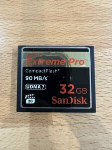 Extreme Pro CFカード 32GB（UDMA7対応)　中古