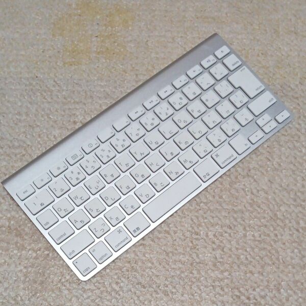 Apple Wireless Keyboard 　JIS　A1314（電池式）