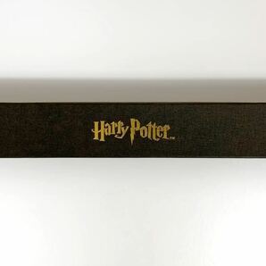 ハリーポッター Harry Potterワーナーブラザーズ公式品 木製の杖 シリアルナンバー入り 賢者の石 秘密の部屋 数量限定 レプリカ 生産終了の画像4