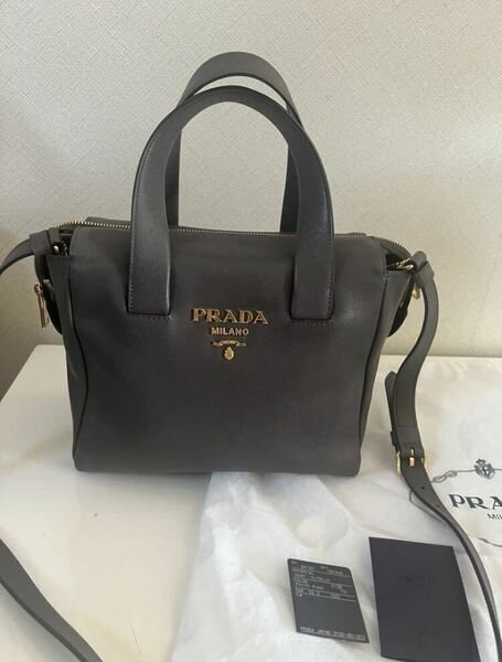 PRADA プラダ　ショルダーバッグ　2way ロゴ　