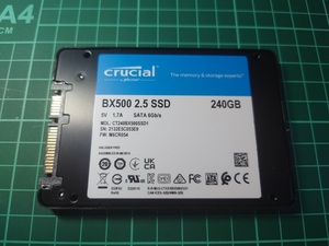 【中古品】2.5インチ 240GB 内蔵SSD SATA 型番：CT240BX500SSD1