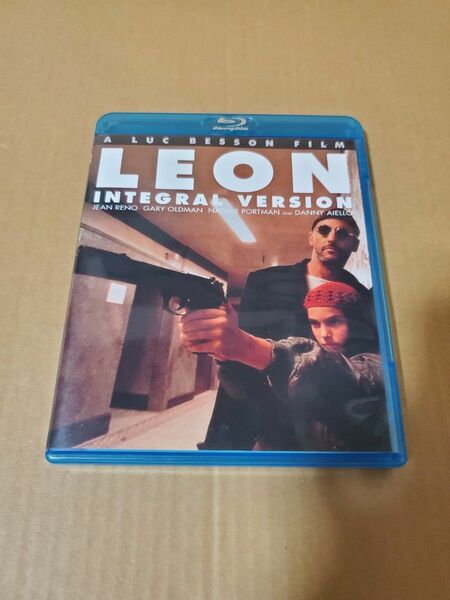 「LEON/レオン」完全版　中古Blu-ray　リュック・ベッソン　ジャン・レノ　ナタリーポートマン