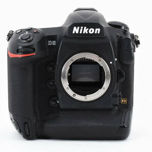 ★大人気商品 完全動作品★ Nikon ニコン D5 ボディ XQD-TYPE 付属品多数の画像3