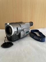 ジャンク SONY ソニーDigital8 DCR-TRV735 8ミリビデオカメラ Handycam DIGITAL ZOOM 現状品_画像1