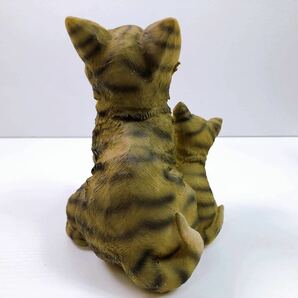 182.キャットオブジェ 猫の親子 20個セット リアルな猫の置物 樹脂石膏 インテリア 鯖トラ 小物 ガーデンオーナメント 現状品の画像4