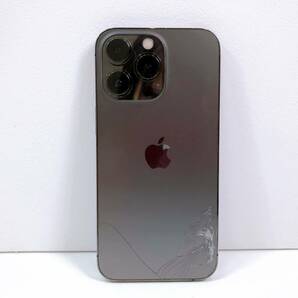 123【中古】Apple iPhone 13pro グラファイト GB不明 A2636 アイフォン スマートフォン 背面傷有り 部品取り 動作確認 初期化済み 現状品の画像6