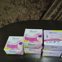 ビオレ 拭くだけコットン うるおいリッチ 詰め替え ４４枚入り 6個まとめて　未開封品 メイク落とし 毛穴に入ったファンデもすっきり_画像3