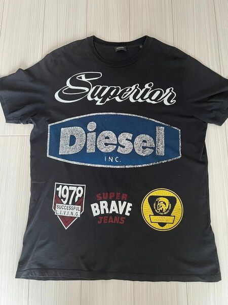 DIESEL Tシャツ　XL