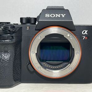 SONY ソニー α7R III ILCE-7RM3ミラーレス 一眼カメラ 32GBメモリ 即決送料無料の画像2