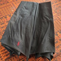 Raruph Lauren ラルフローレン メンズ２段折り畳み黒無地に赤ブランド刺繍雨傘 （紳士用）木綿 しっかり8本骨 訳あり_画像3