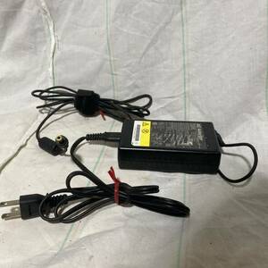 【T2B1】 ●IBM AC ADAPTER P/N83H6340