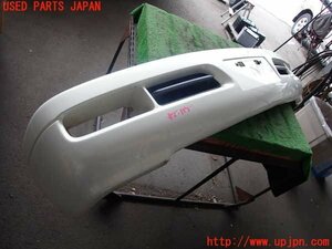 2UPJ-15581010]ランクルシグナス(UZJ100W)フロントバンパー 中古