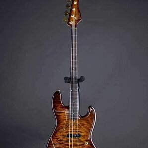 最終出品！今月限定出品！ レア！Suhr Jazz Bass タイプ エレキベース サー ハイエンド ケース付の画像1