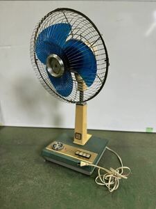 [H-7] electric fan ( Showa Retro retro electric fan National National that time thing antique blue F-30KB DOUBLE OSCILLATION)