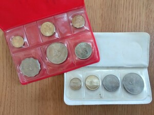 ビンテージ　香港　1970年代　コインセット2冊　香港上海銀行　エリザベス女王　硬貨セット　ミントセット　HONGKONG MINT　海外コイン